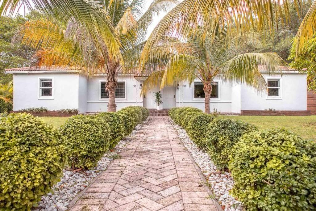 House With Pool, 10 Mins Drive To The Beach! Villa Miami Shores Exteriör bild