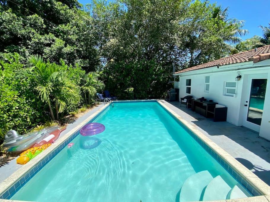 House With Pool, 10 Mins Drive To The Beach! Villa Miami Shores Exteriör bild