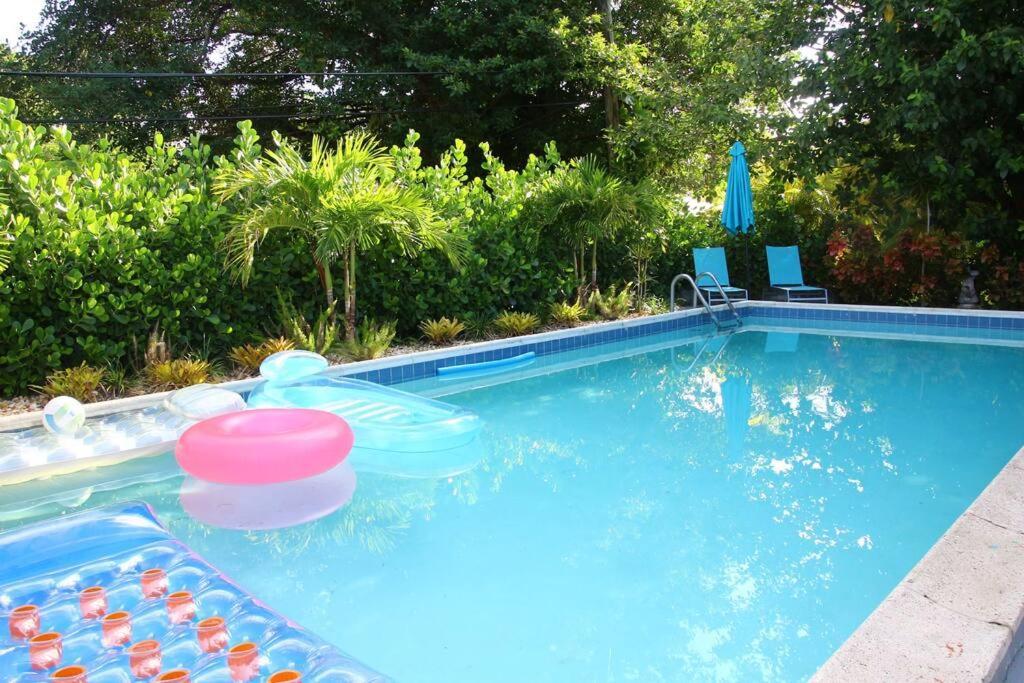 House With Pool, 10 Mins Drive To The Beach! Villa Miami Shores Exteriör bild