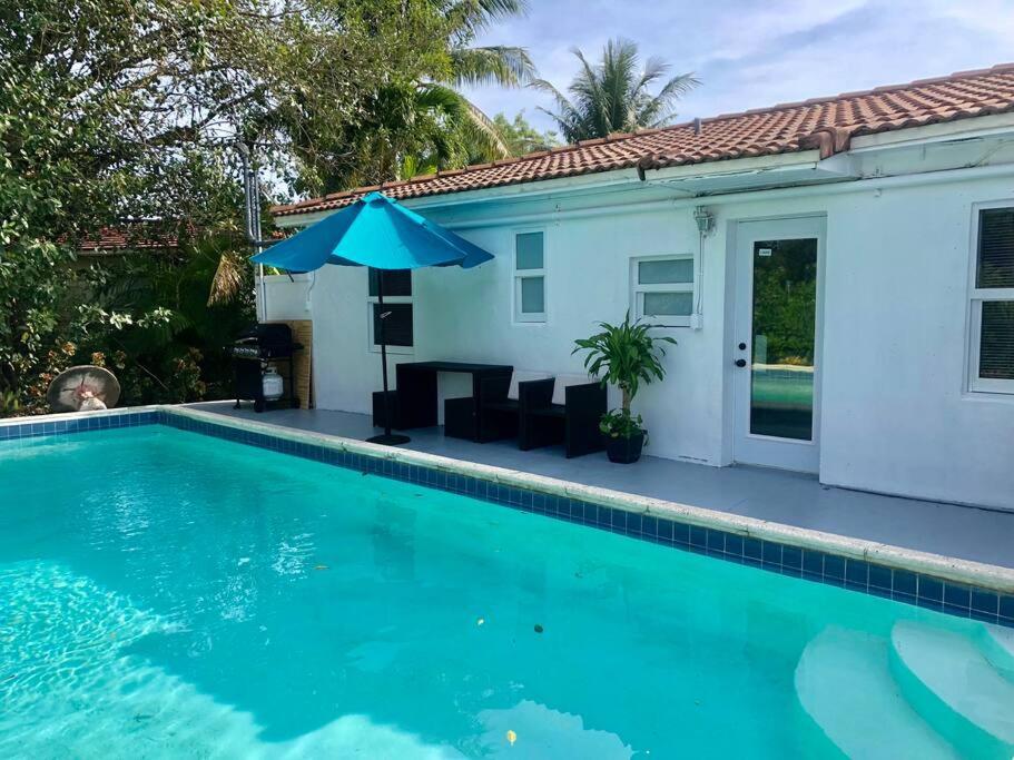 House With Pool, 10 Mins Drive To The Beach! Villa Miami Shores Exteriör bild